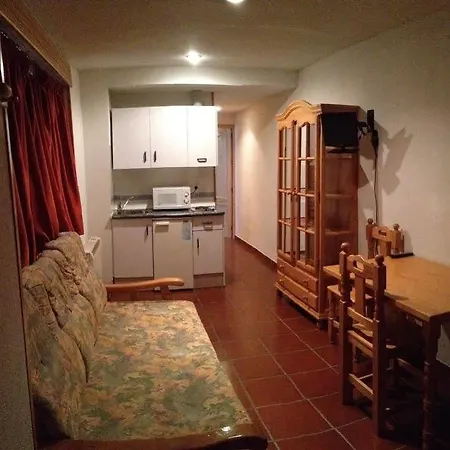 Hotel Residencial Tuyas 2*