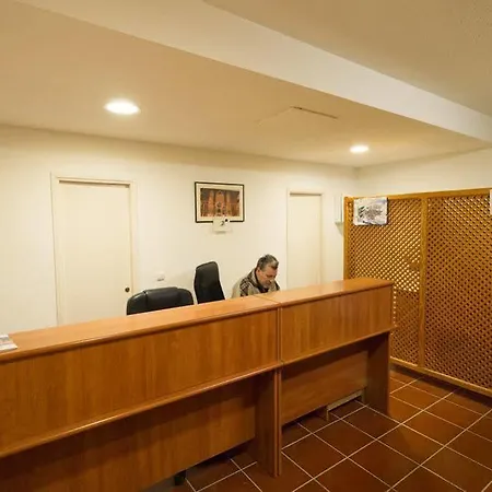Hotel Residencial Tuyas 2*