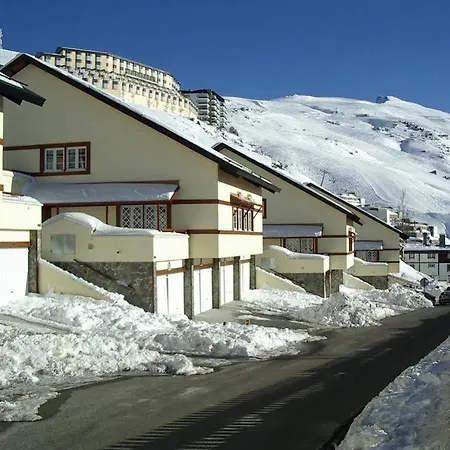 Residencial Tuyas Hotel